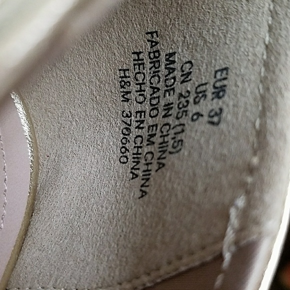 Gold Stacked princess jasmine Heels - Picture 5 of 5